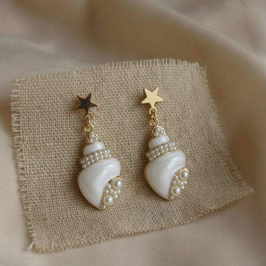Aretes de concha blanca