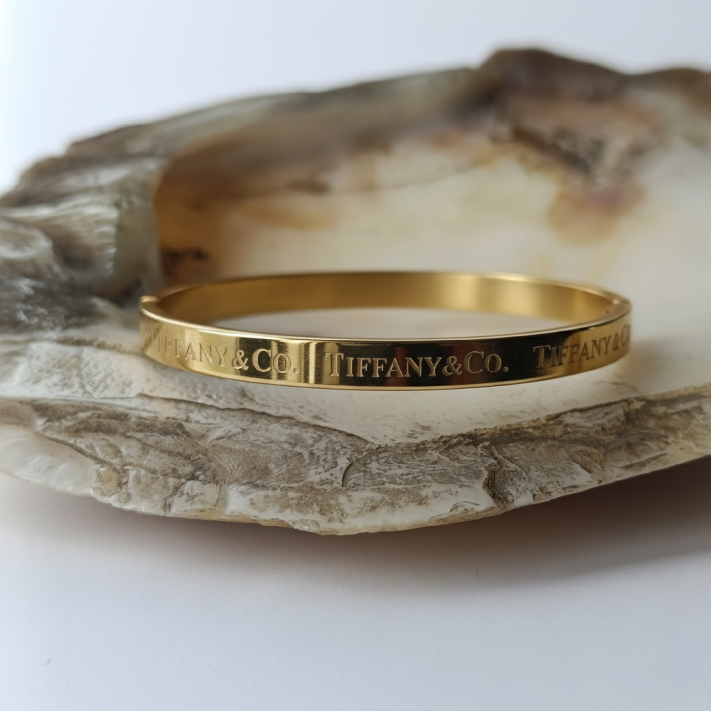 Brazalete Grabada Tiffany Style- Dorada